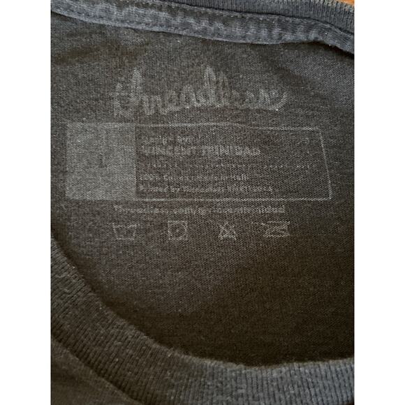 2 Tshirt Bundle - Japanese Style Graphics - Picture 6 of 8